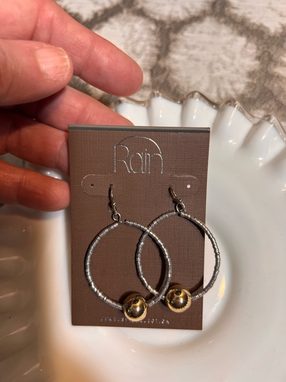 Raïn Two-Tone Hoop Earrings with Gold Accent